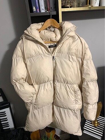 m Beden ten rengi Renk Bershka şişme mont