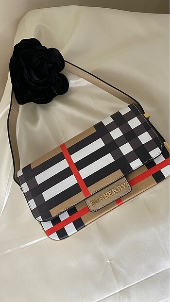 Burberry Çanta