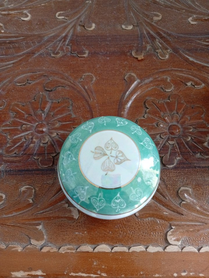 Yeşil Kapaklı Yuvarlak Bal Mumu - Görsel 2