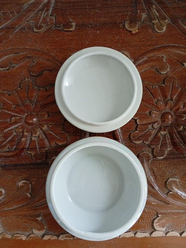 Yeşil Kapaklı Yuvarlak Bal Mumu - Görsel 3