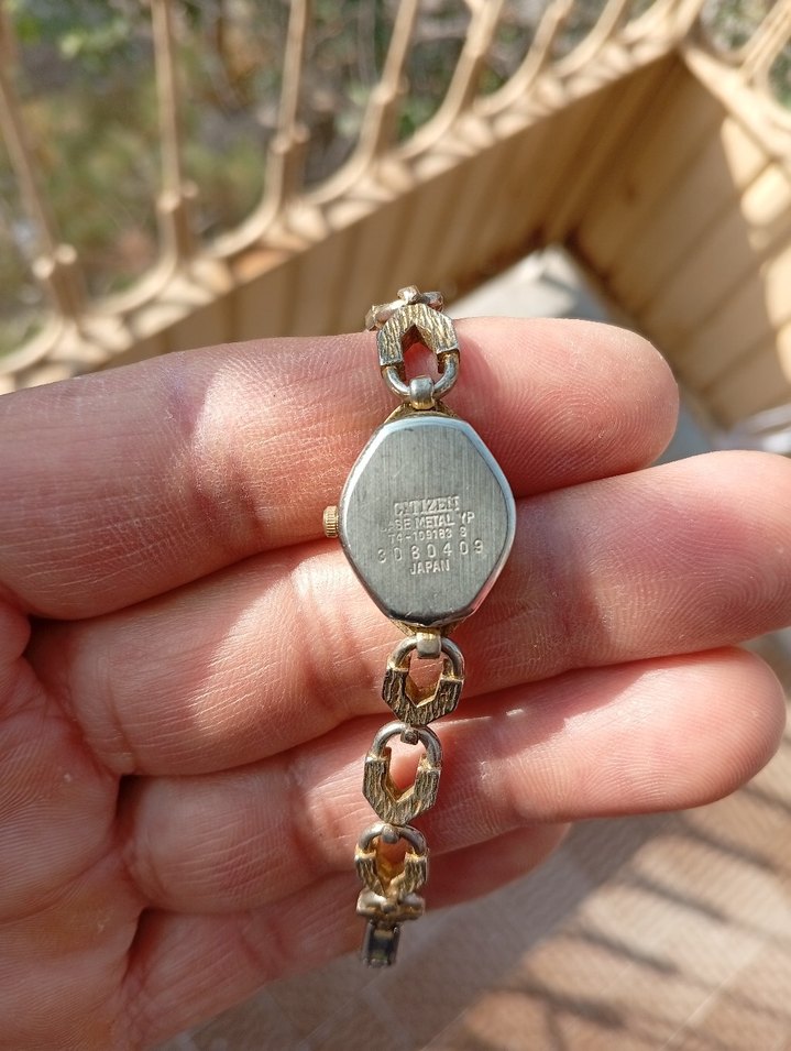 Zincir Detaylı Vintage Kadın Saat - Görsel 3