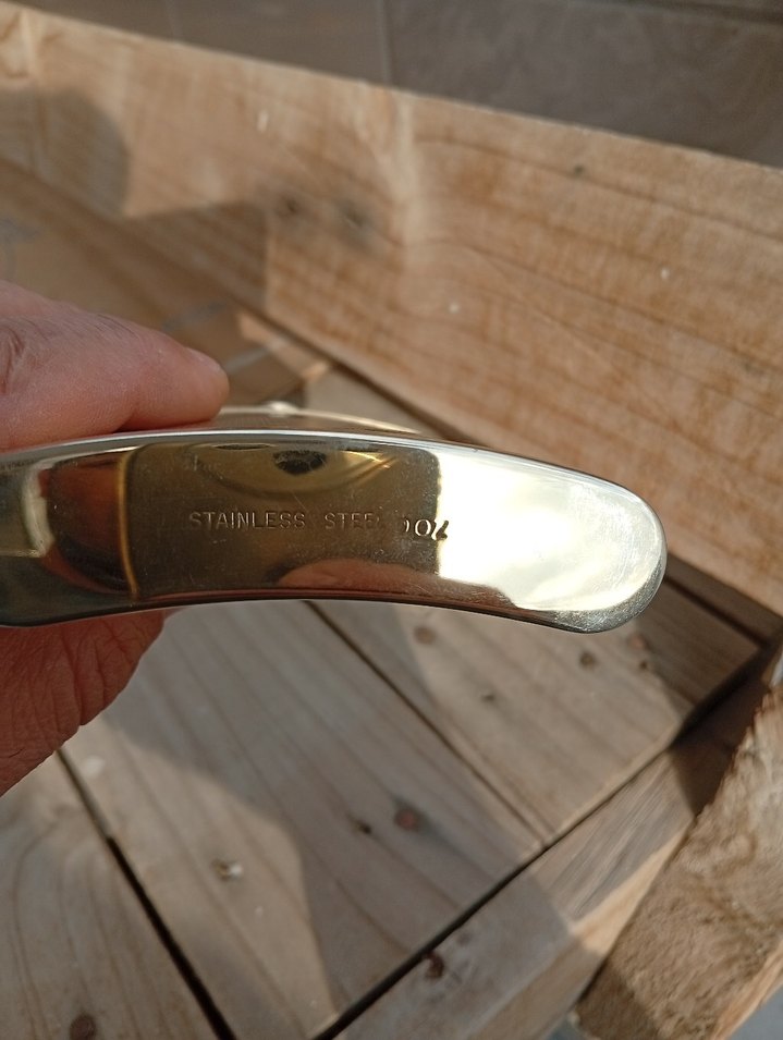 Altın Renkli Vintage içecek kutusu. - Görsel 3