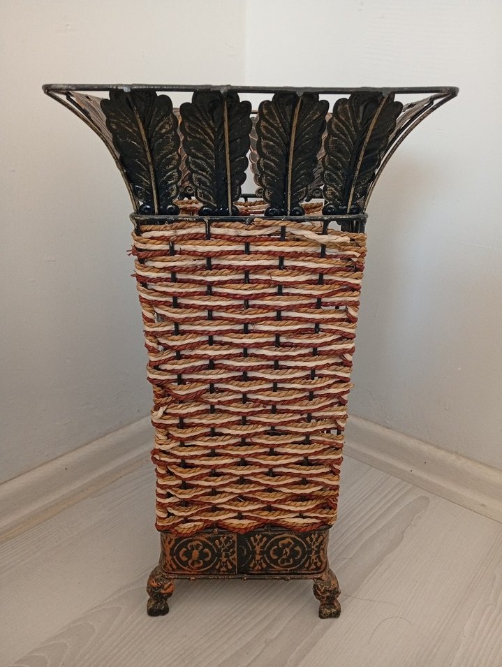 Koyu Kahverengi Metal Dekoratif Şemsiyelik - Görsel 2