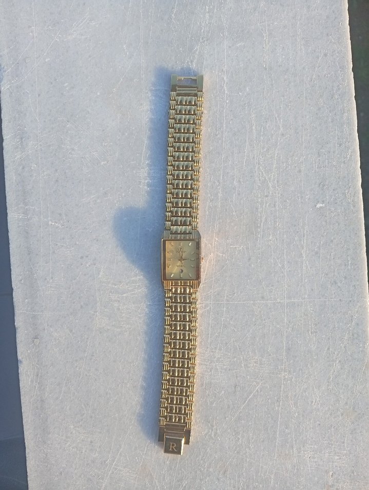 Kemerli Altın Renk Kadın Kol Saati - Görsel 2