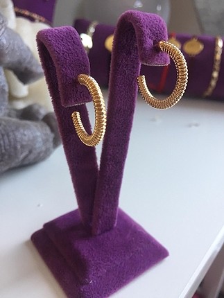 Gold küpe