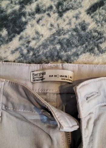 Bershka Gri Düğmeli Kadın Mini Denim Şort