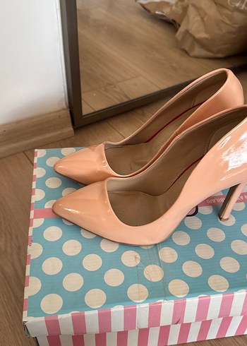 Pelinin Ayakkabıları 36