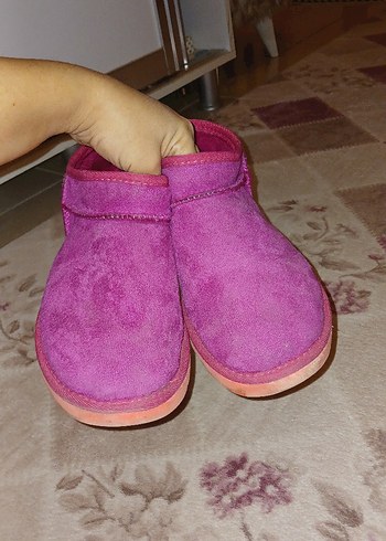 ugg yarim bot - Görsel 2