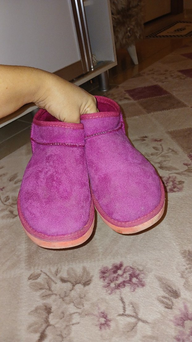 ugg yarim bot - Görsel 2