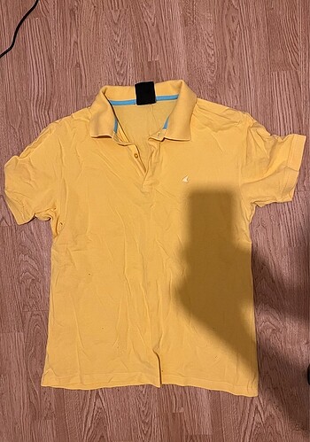 Sarı polo yaka bluz