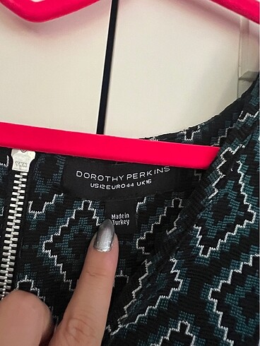 Dorothy Perkins yeşil baklava desenli