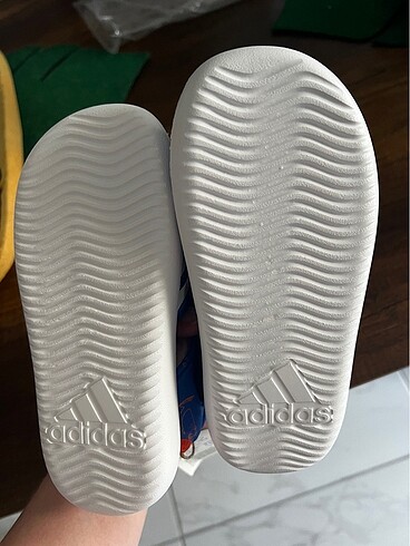 29 Beden Adidas sandalet