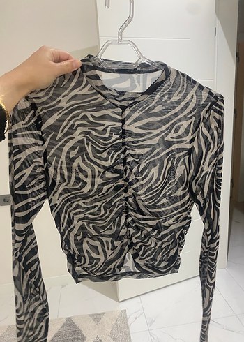 Taş Zebra Desenli Kadın Bluz - Görsel 3