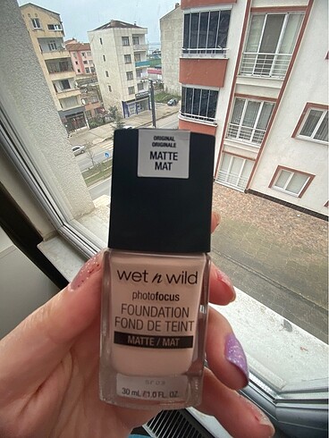  Beden Renk Wet n wild fondöten
