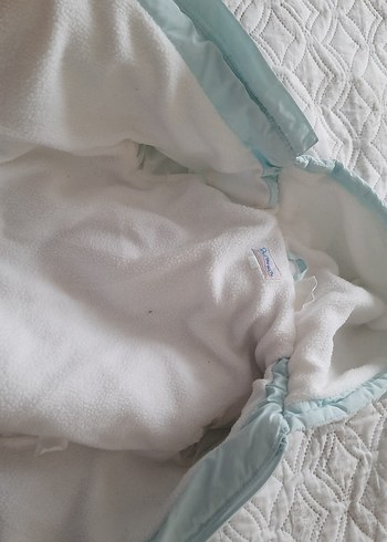 Mavi Nakışlı Bebek Montu - Görsel 7