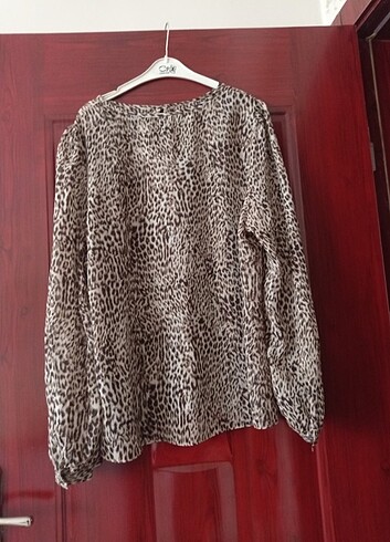 Leoparlı bluz