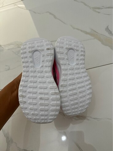23 Beden Adidas kız çocuk spor ayakkabı 23 numara