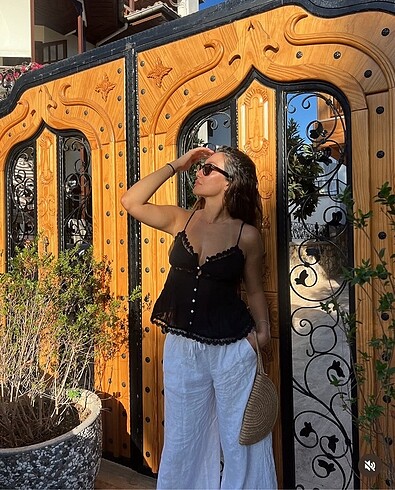 Zara Zara siyah dantelli üst