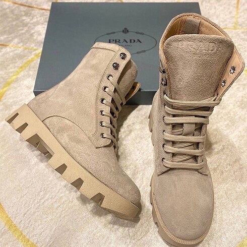 Prada bot