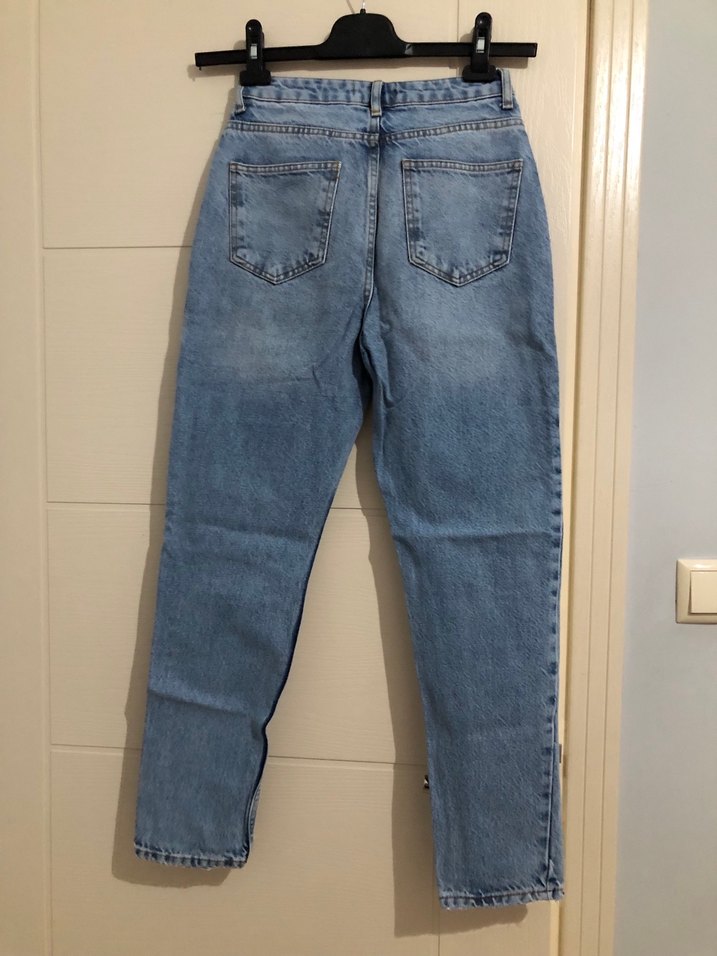 Dizleri Yırtık jean - Görsel 4