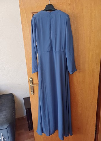 38 Beden Mavi Uzun Drapeli Abiye Elbise