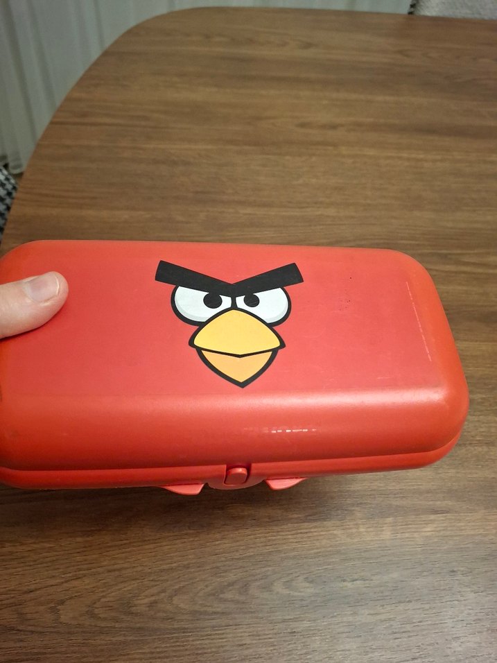 Kırmızı Angry Birds tupperware beslenme kabı - Görsel 2