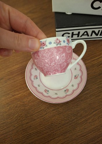 Pastel Pembe Çiçek Desenli Fincan ve Tabak - Görsel 3