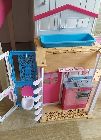 Barbie Barbie evi 