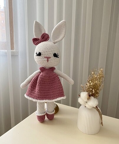 Amigurimi tavşan bebek