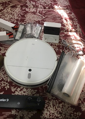 Xiaomi Beyaz ve Gri Robot Süpürge - Görsel 3