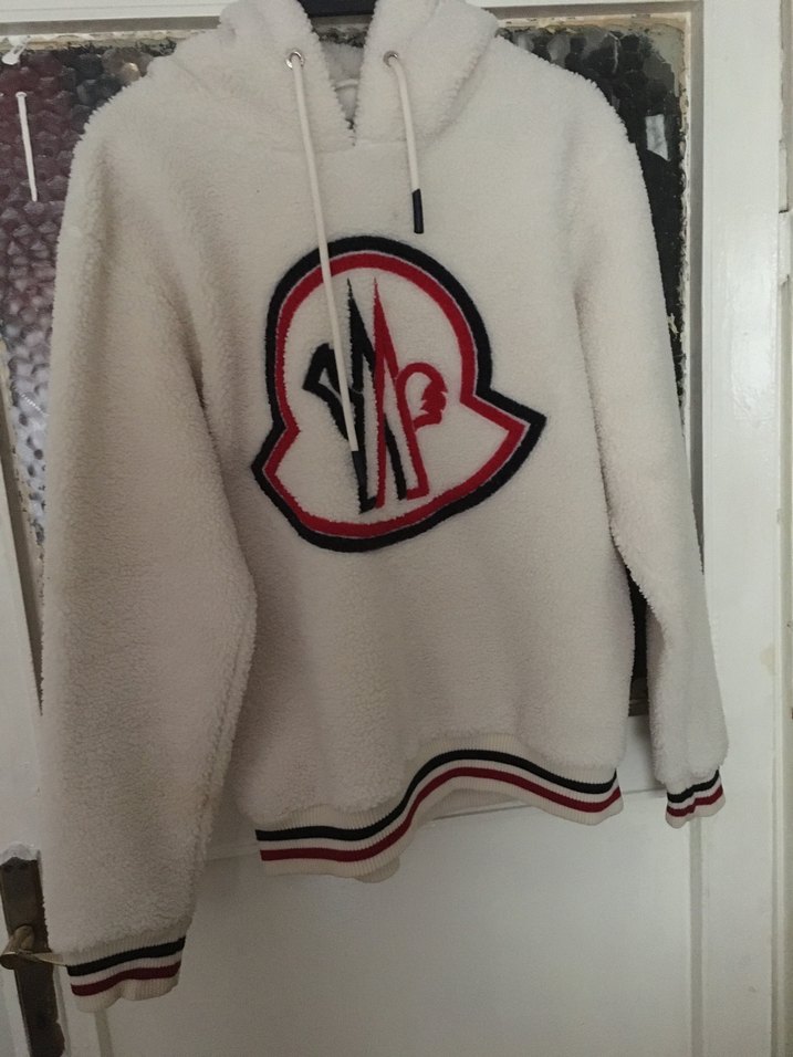 Moncler Büyük Logolu Beyaz Kapüşonlu Sweatshirt - Görsel 4