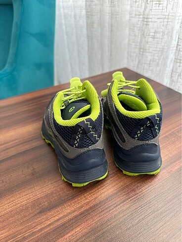 Merrell Merrell bot
