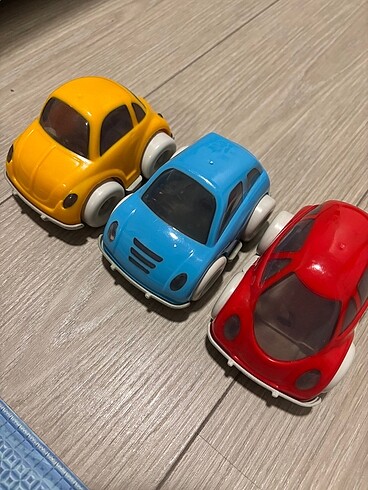 3 lü pilsan araba