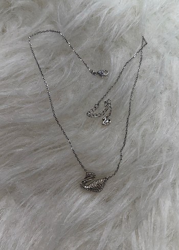 swarovski Orjinal Swarovski Zarif Kugu Kolye