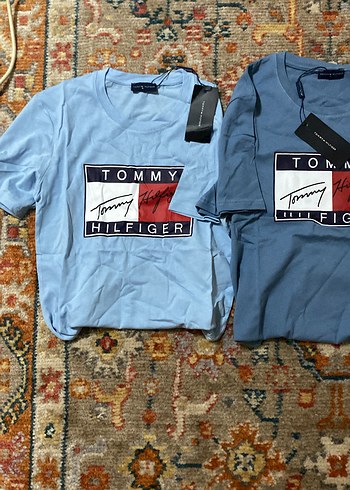 m Beden mavi Renk Tommy Hilfiger Baskılı Tshirt