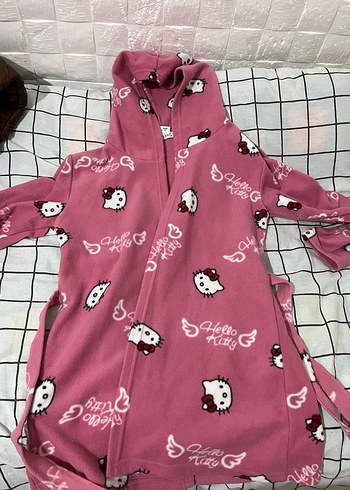 Pembe Hello Kitty Desenli Polar sabahlık - Görsel 2