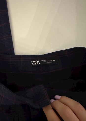 Zara Kadın Siyah Piliseli Kumaş Pantolon