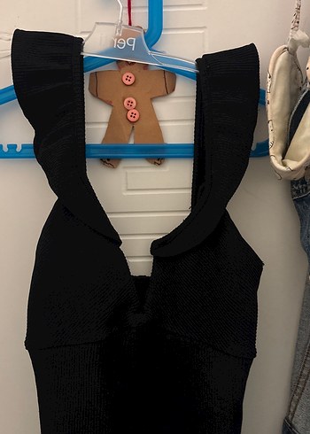 Bershka Tokalı Siyah Strappy Kadın Mayo