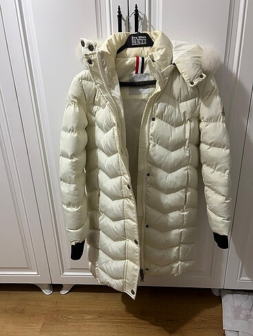 36 Beden beyaz Renk moncler mont