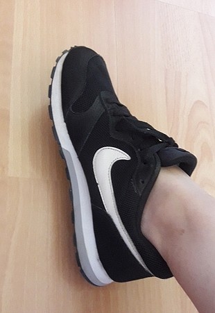 Nike spor ayakkabi