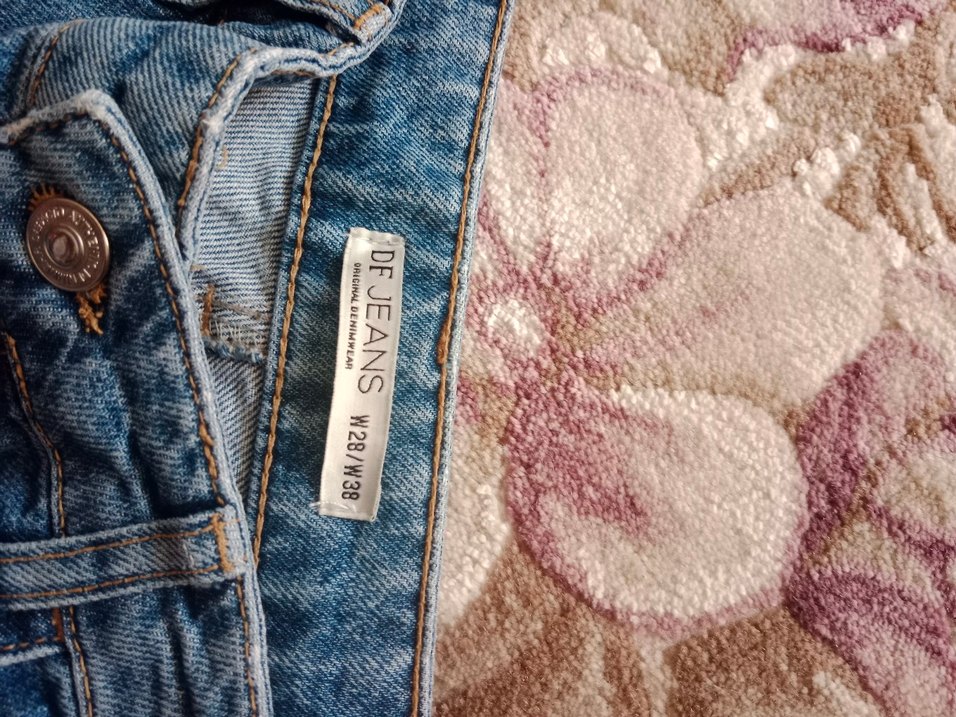 Düğmeli Bol Kesim Midi Kot Pantolon - Görsel 2