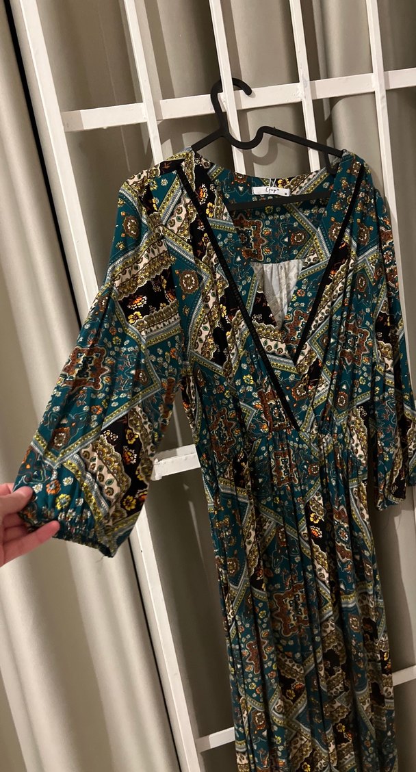 Bohem Desenli Uzun V Yaka Elbise - Görsel 2