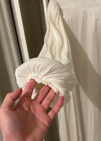 Beyaz Uzun Kollu Çiçekli Nisan Elbisesi - Görsel 4