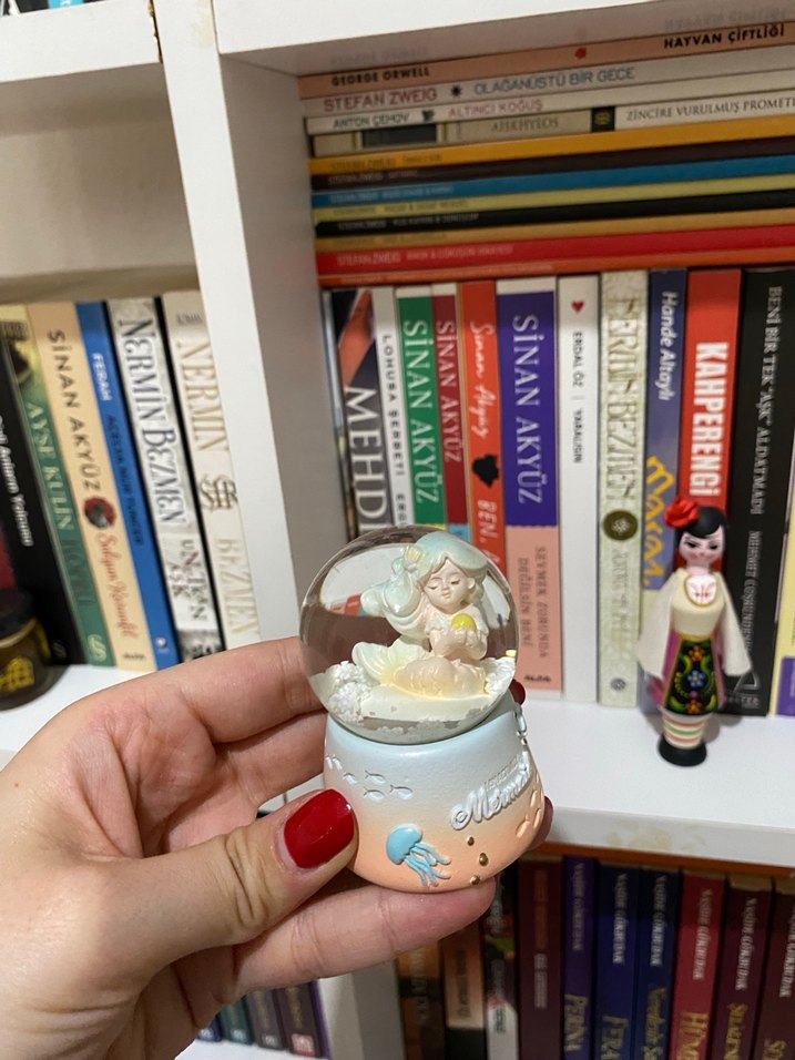 Renkli Minyatür Kar Küresi Figürin - Görsel 3