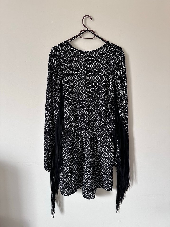 Püsküllü Siyah Kadın Tulum - Görsel 5