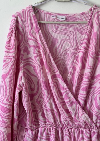 Pembe Batik Desenli Mini Hemşire Sabahlığı - Görsel 2