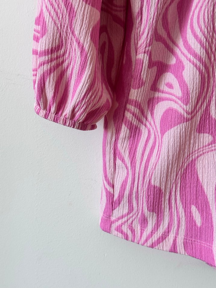 Pembe Batik Desenli Mini Hemşire Sabahlığı - Görsel 4