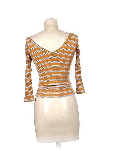 universal Beden PreLoved Bluz %70 İndirimli.