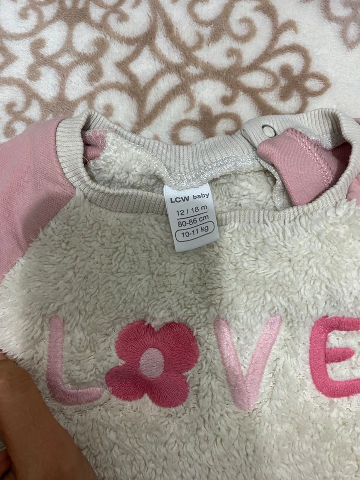 Nakışlı Pembe Örgü Bebek Tulum - Görsel 2