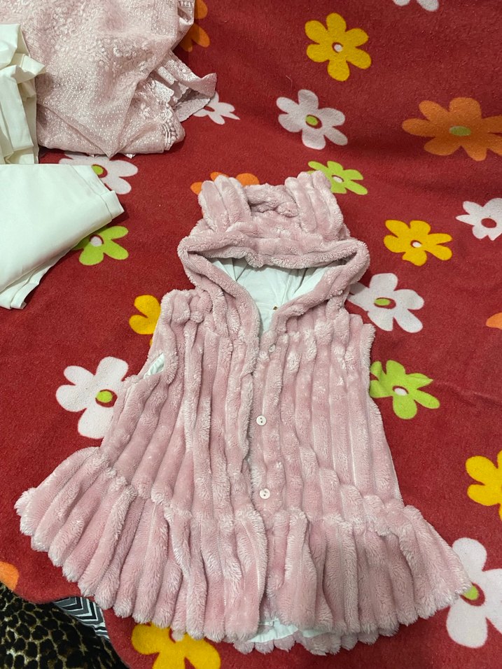 Kız Çocuk Pembe Kürklü Kolsuz Yelek - Görsel 2